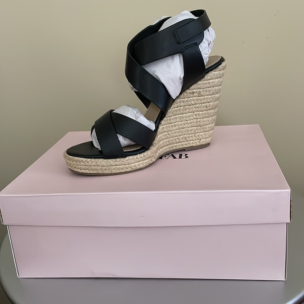 JustFab - Picture 2 of 6